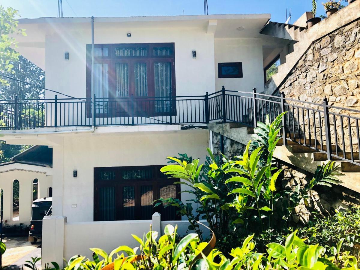 Relax Inn Ella Exterior photo